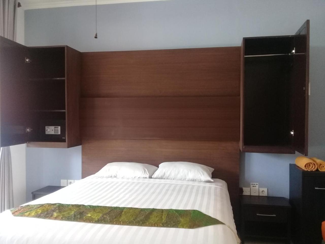 Tropica Gili Total Body Fit - Free Access Gym And Coworking Space Gili Trawangan Exterior photo